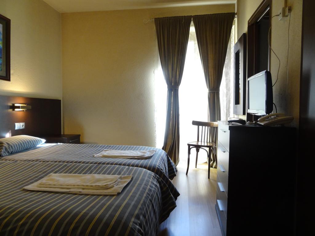 מלון אנדורה לה ולה Hostal Cal Forner חדר תמונה