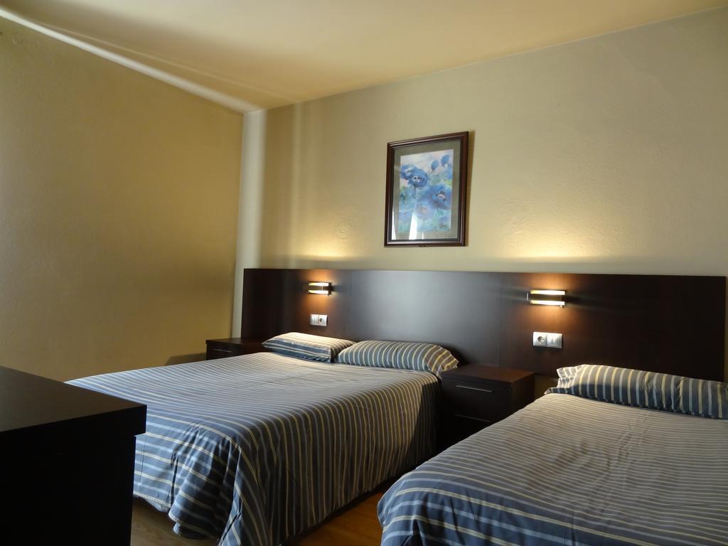 מלון אנדורה לה ולה Hostal Cal Forner חדר תמונה