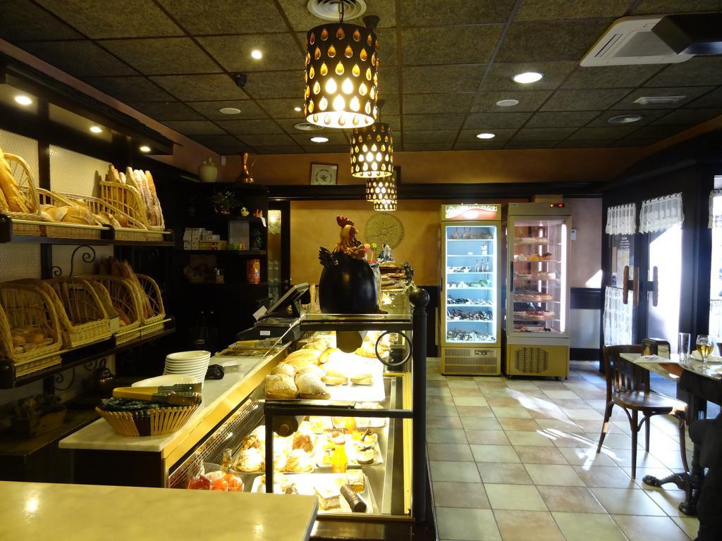 מלון אנדורה לה ולה Hostal Cal Forner מראה חיצוני תמונה