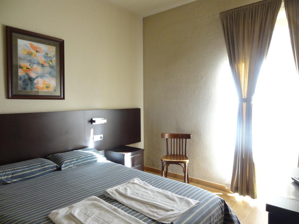 מלון אנדורה לה ולה Hostal Cal Forner חדר תמונה